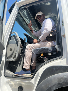 P-_2025年项目_2025-9-11-华易通_合影_微信图片_20250912163816_34_606