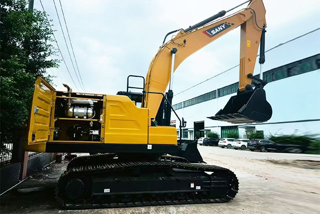 SANY 245H