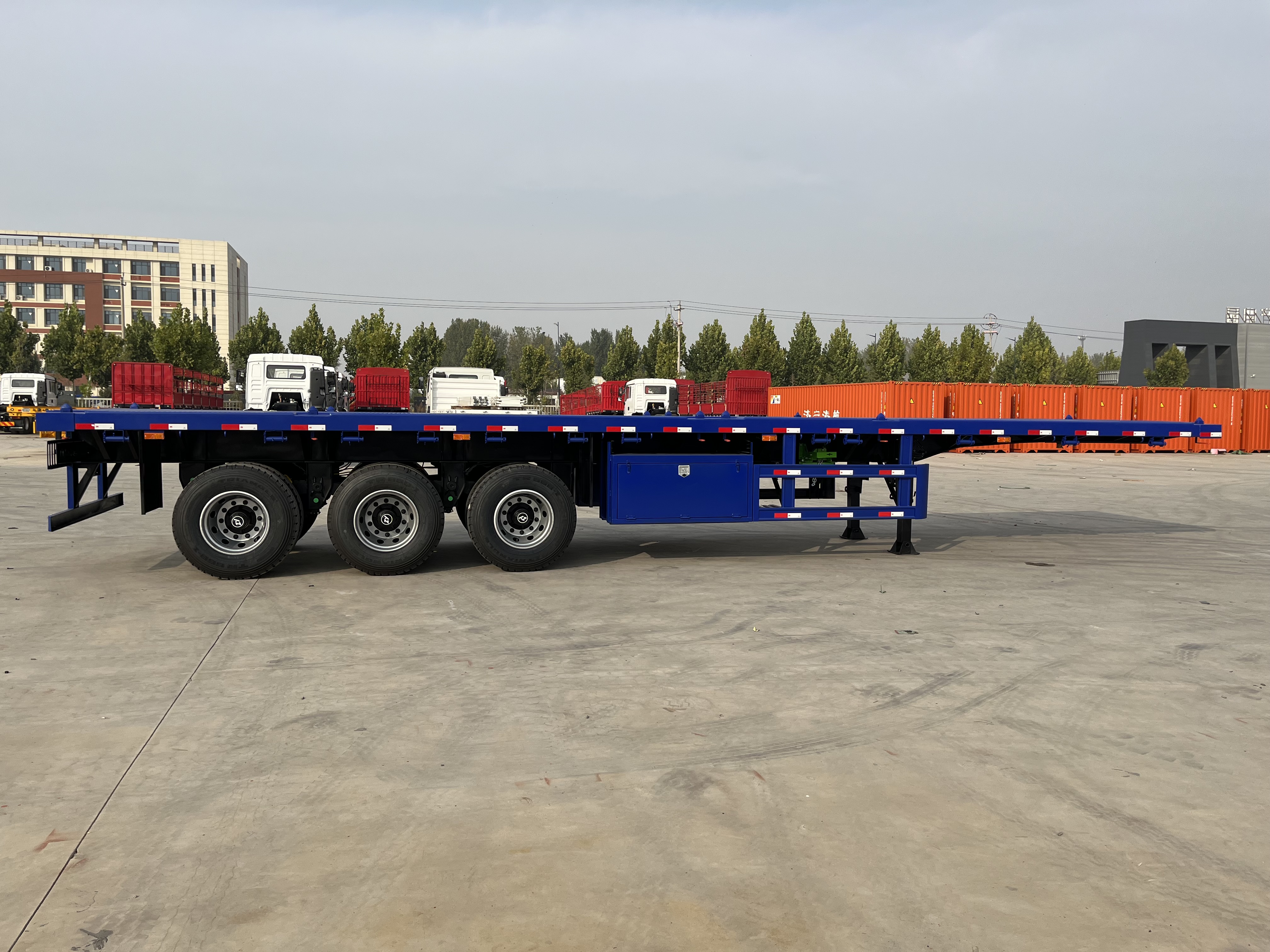 Customizable Large-tonnage Semi-trailers