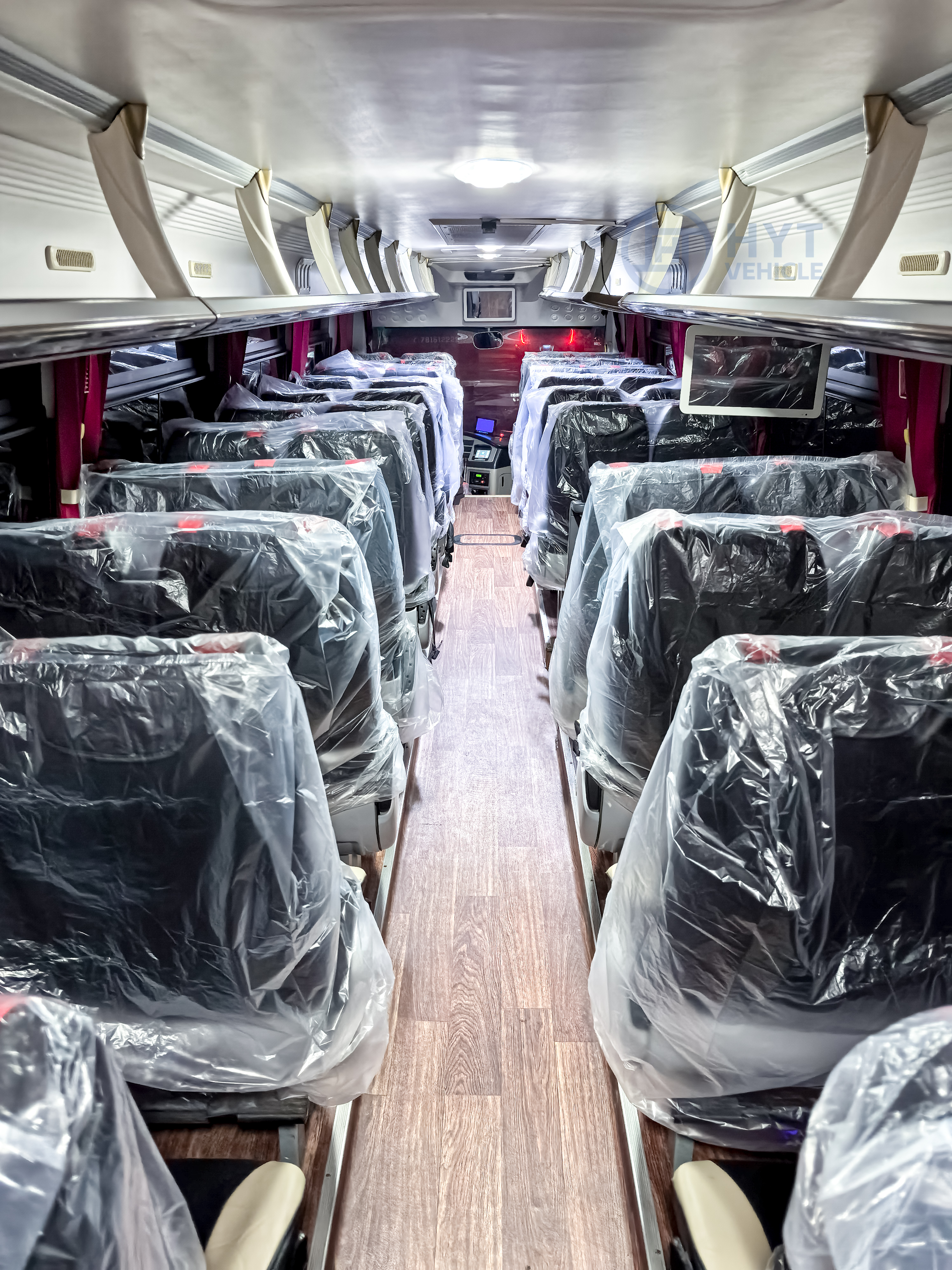 Falling in Love at First Sight With a Second-hand Bus/Golden Dragon XML6112