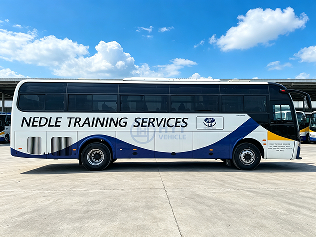 Sturdy and Durable Right-hand Drive Used Bus-Yutong ZK6110